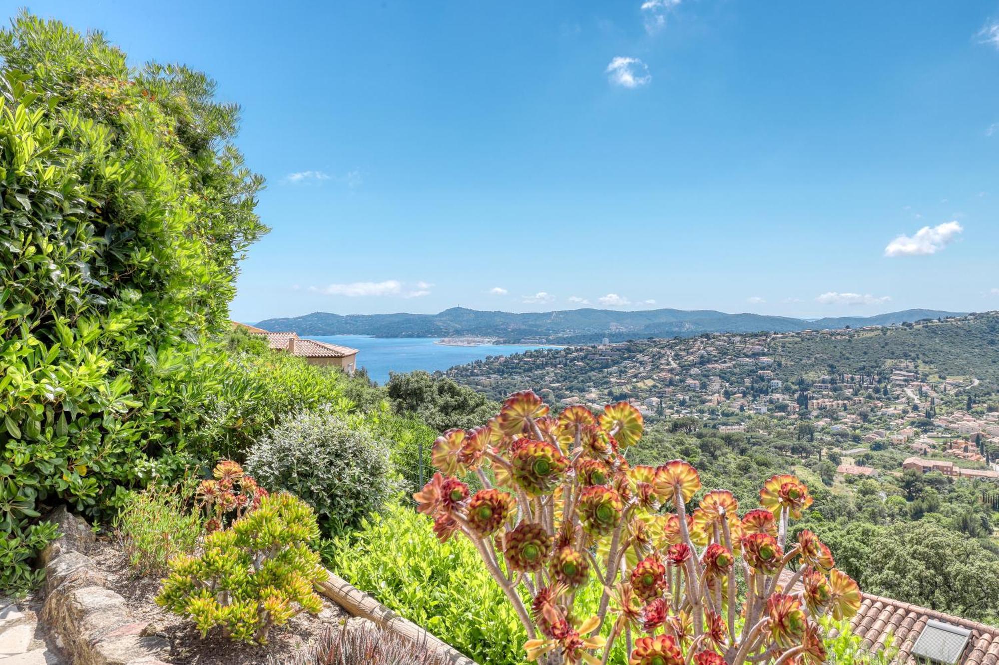 Apartmán Exceptional View In Saint-Clair For 4 People Le Lavandou Exteriér fotografie